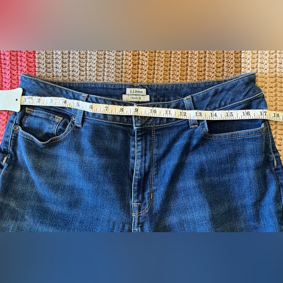 L.L. Bean Women’s True Shape High Rise Slim Leg Jeans - Picture 4 of 11